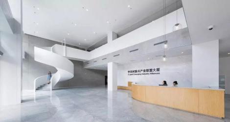 成都海倫天麓銷售中心，東方優(yōu)雅與現(xiàn)代融合的空間縮影！